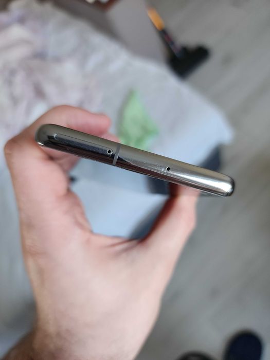 Samsung Galaxy S10 Plus SM-G975U1 Snapdragon 855 8/128GB 4100мАч