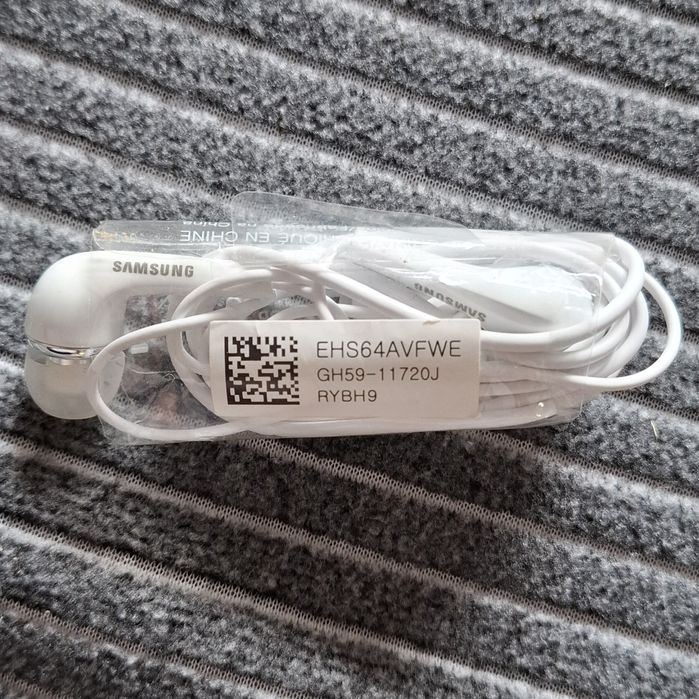 Słuchawki białe Samsung Nowe dżek