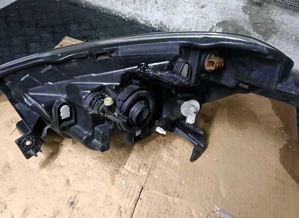 Farol Dacia Dokker