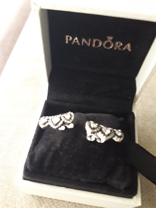 Brincos pandora prata 3 corações