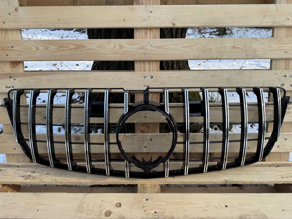 Решітка радіатора Mercedes-Benz | A-Class W176 W177  B-Class W246  C-Class W203 W204 W205 W206  CL-Class C216