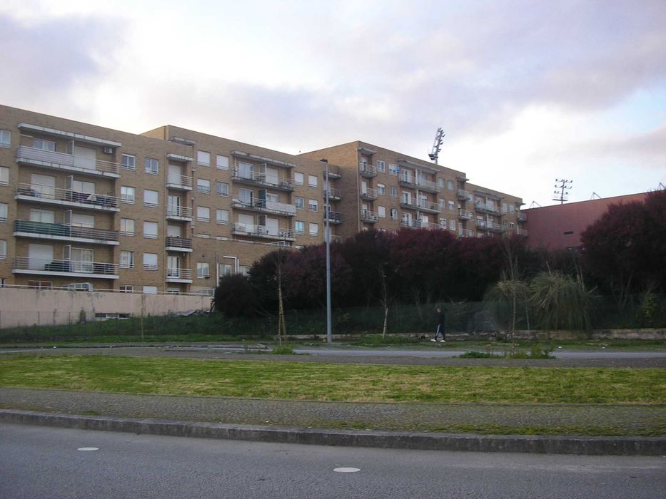 vende-se apartamento T2