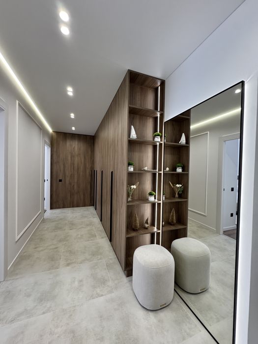 Продаж 2 кім квартири з великою кухнею вітальнею