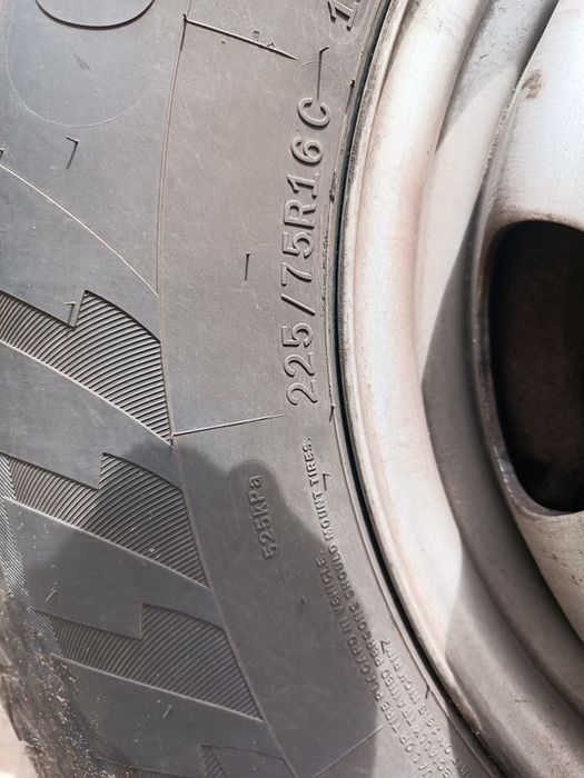 Резина 225/75/16С