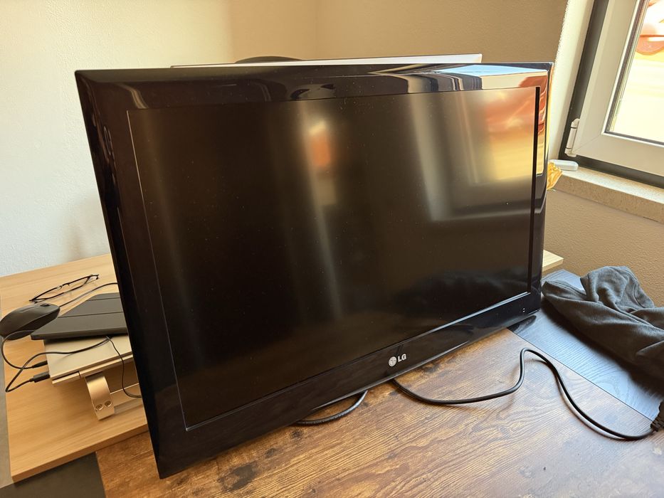 TV LG 32” em excelente estado