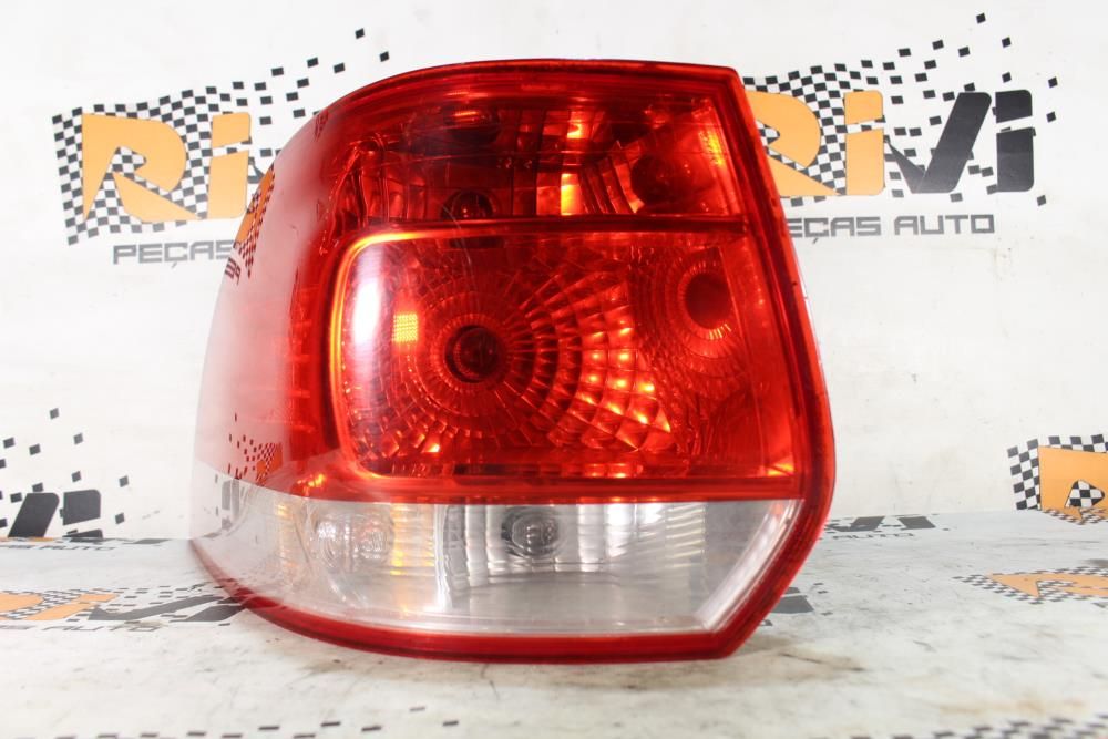 Farolim esquerdo VOLKSWAGEN Golf VI Variant (AJ5)