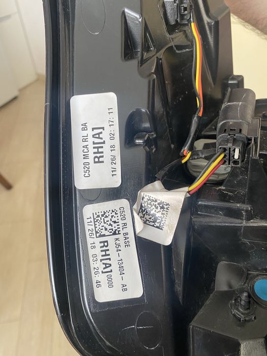 Фонарі задні  (правий, лівий) Ford escape 2019