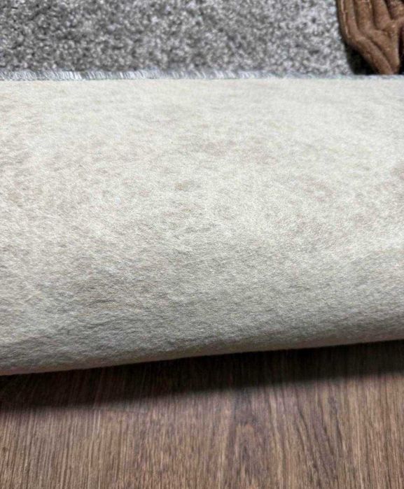 Продам ковролін 1,8*4м