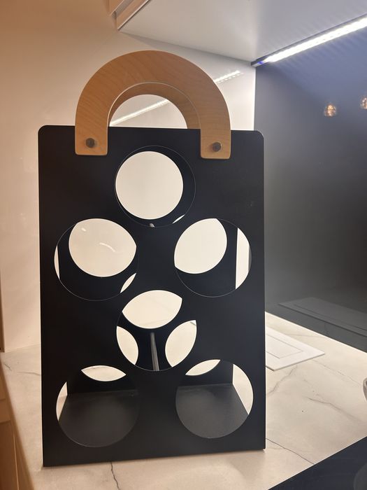 Stojak na wino czarnyloft