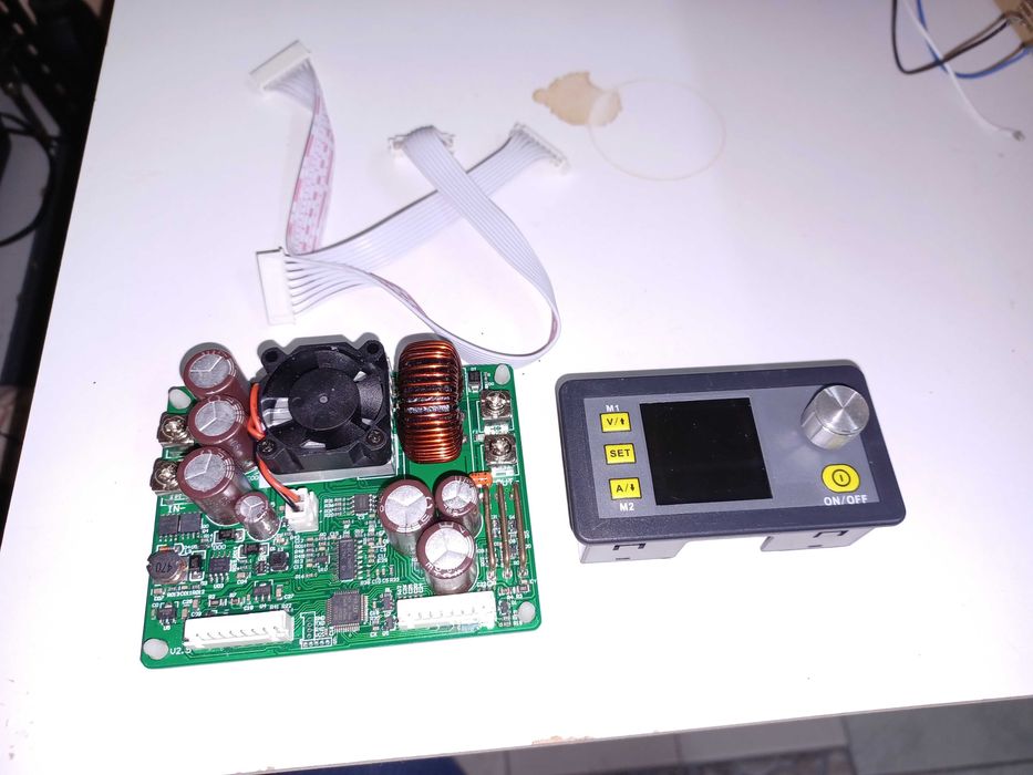 Продам модуль живлення DPS5020