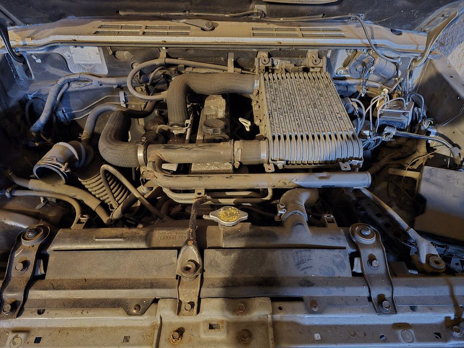 Mitsubishi Pajero v47  2.8 TDI części
