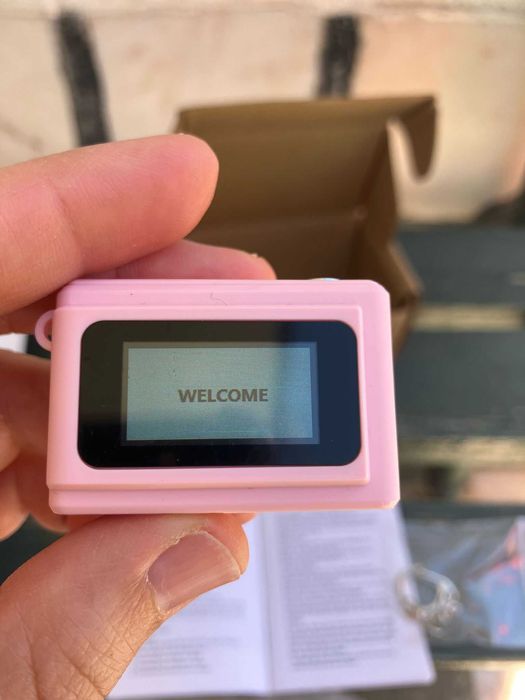 Mini câmara de vídeo e fotografia linda