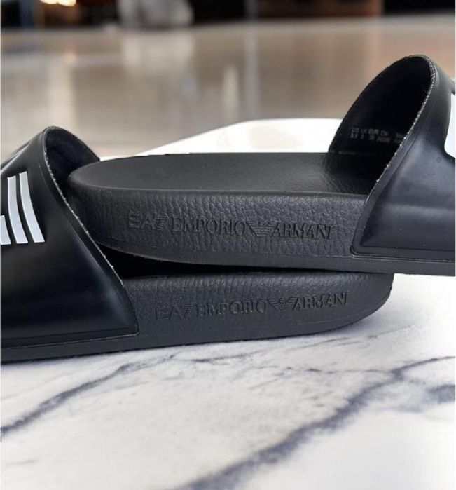 шльопанці Emporio Armani
