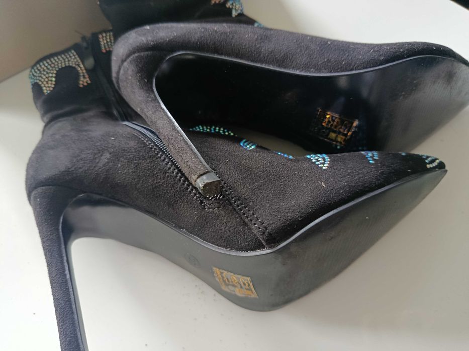 Buty na szpilce