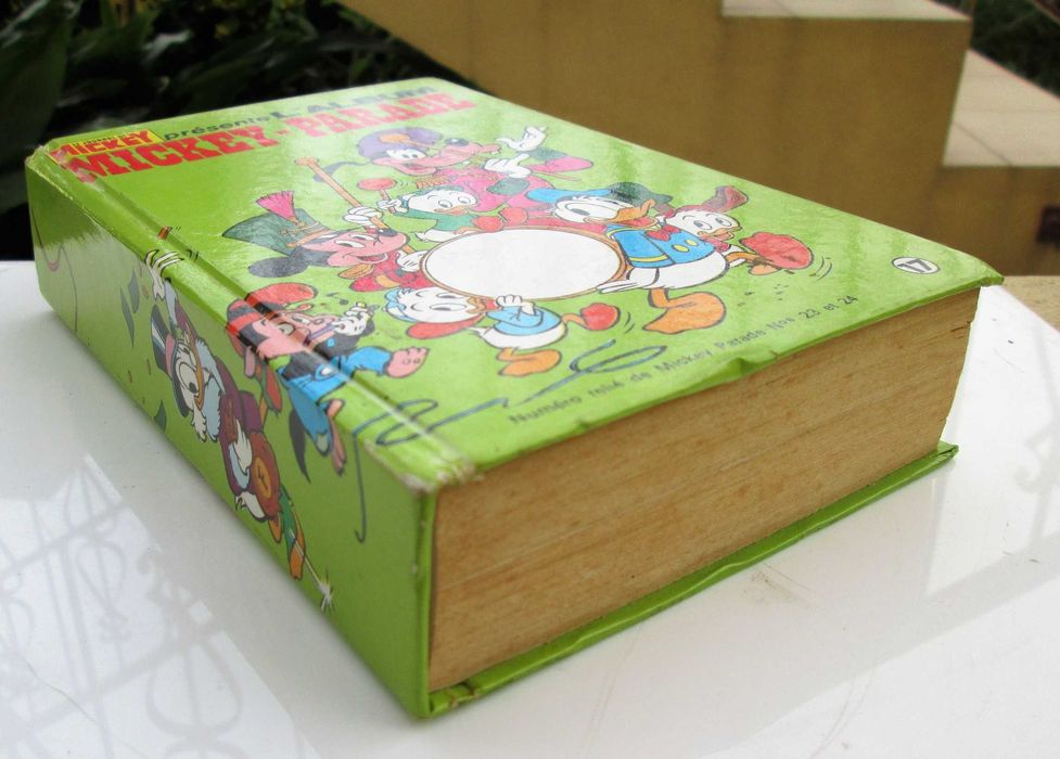 Livro L’album Mickey - Parade, Walt Disney 1981
