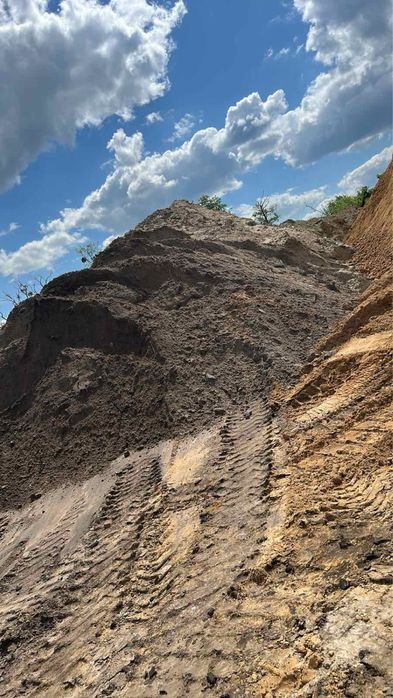 Доставимо:Дроблений бетон,бой цегли,пісок,щебінь Чернозем Вивіз сміття