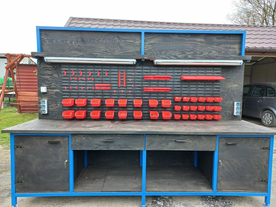 Stół warsztatowy.