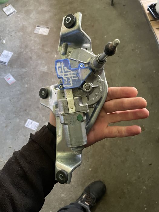 Склоочисник моторчик задній mitsubishi outlander 3 8553a109