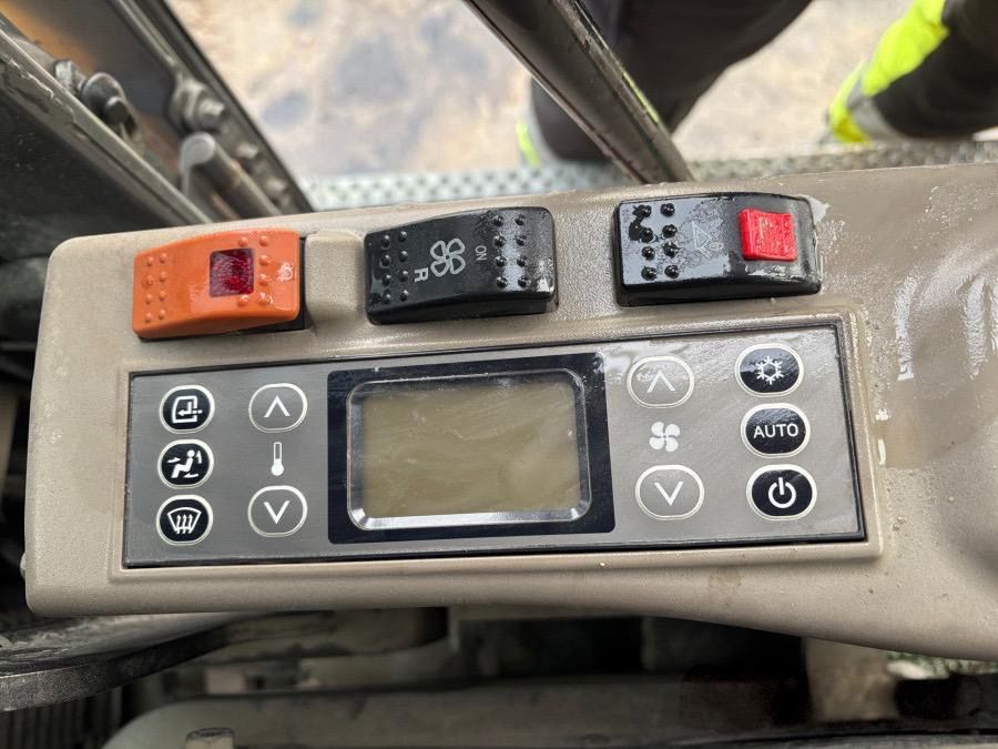 Sprzedam koparke gasienicowa CASE CX 470C