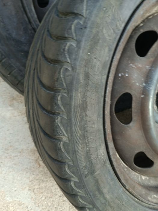 Jantes com e sem pneus