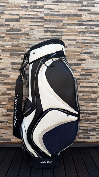 saco de golfe oficial Mercedes-Benz Collection em parceria com a TaylorMade