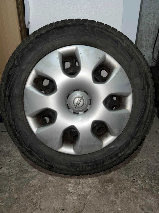 Opony 215/60 R16  felga stalowa z kołpakami