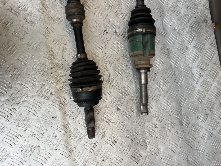 Полуось привод передний Аутлендер 06 год mitsubishi outlander