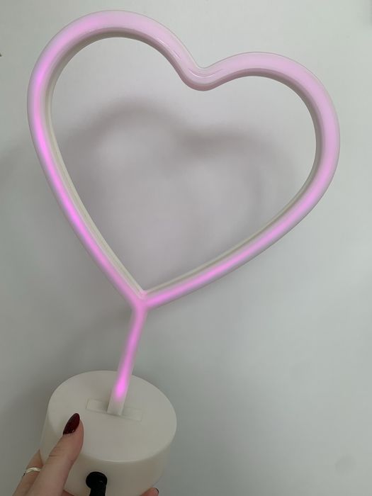 Candeeiro Neon LED Coração Rosa