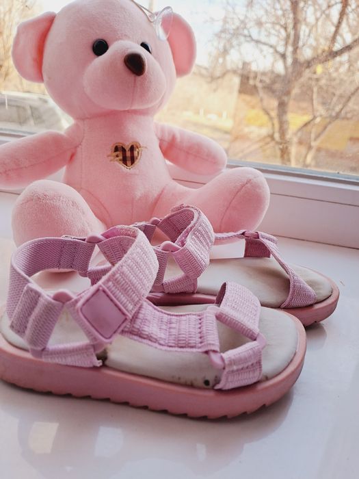 Босоніжки ZARA 23 розмір