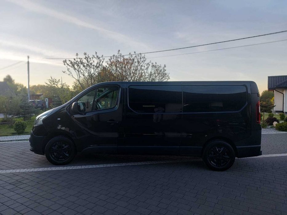 Wynajmę busa 8 osobowego Renault Trafic SpaceClass Long Passenger,