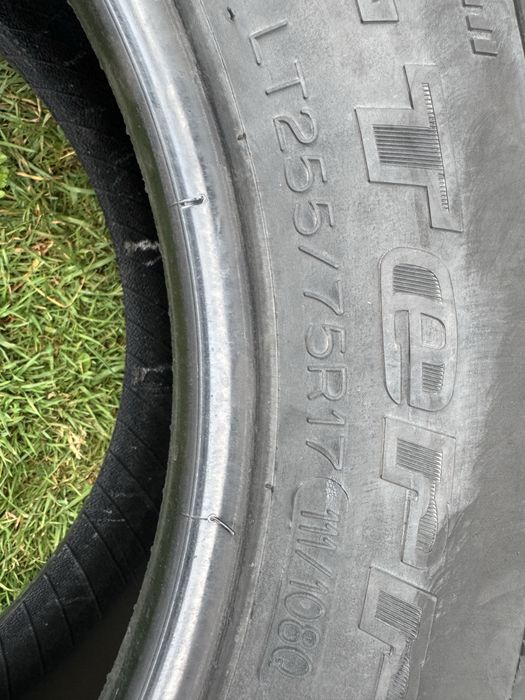4 шини 255/75R17 BFGoodrich