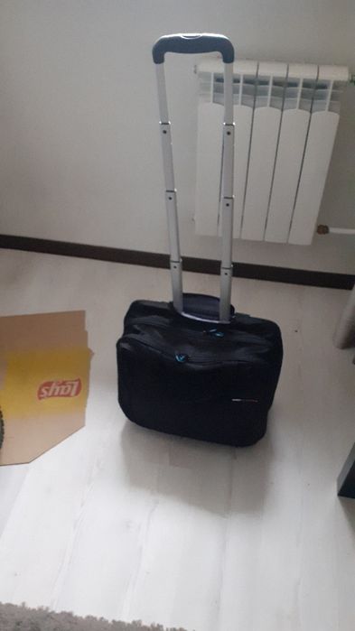 Walizka kabinowa American Tourister