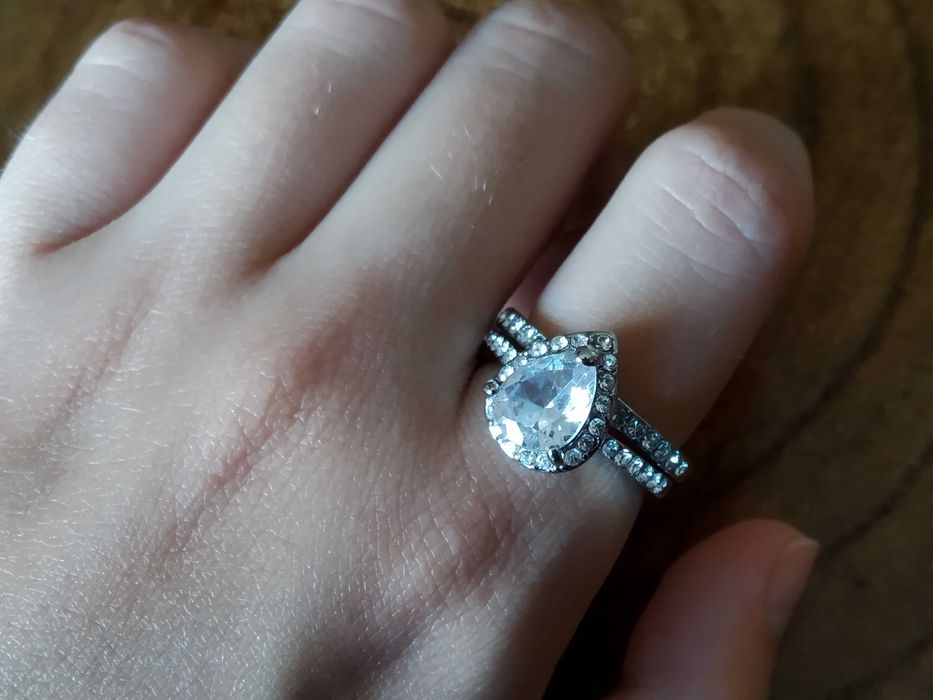 (NOVO, PORTES GRÁTIS) Dois Anéis Banhados a Prata 925 Com Zircónias