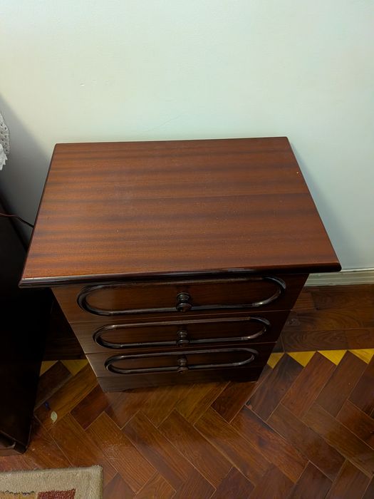 Mesa de cabeceira