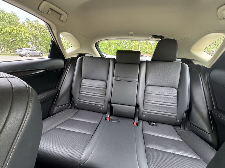 Продам авто LEXUS NX