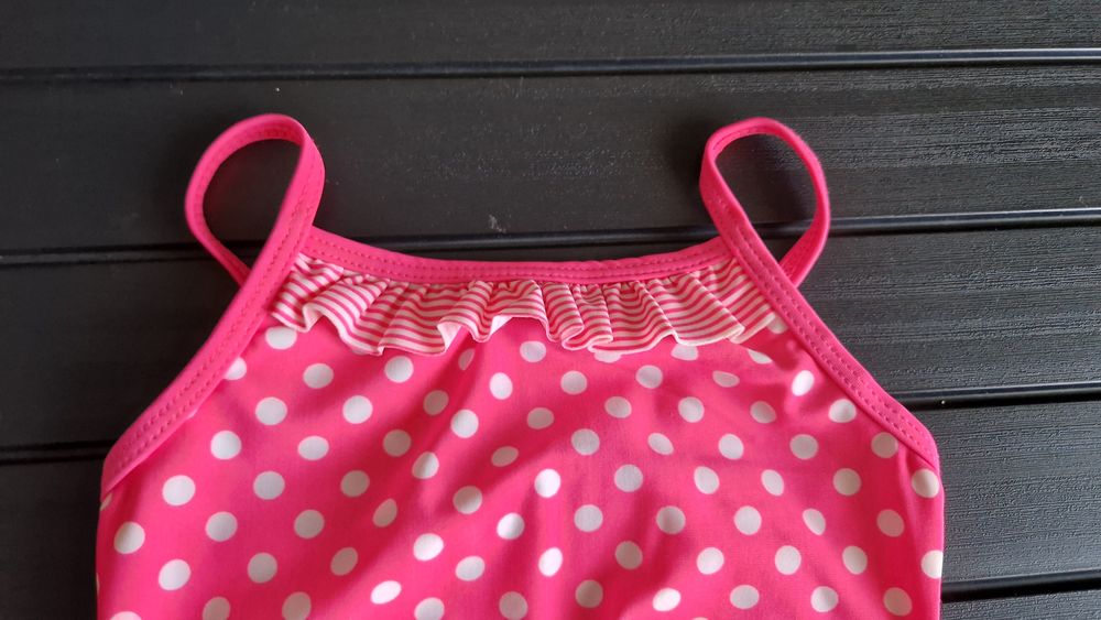 Fato de banho para menina Tamanho 12 Meses