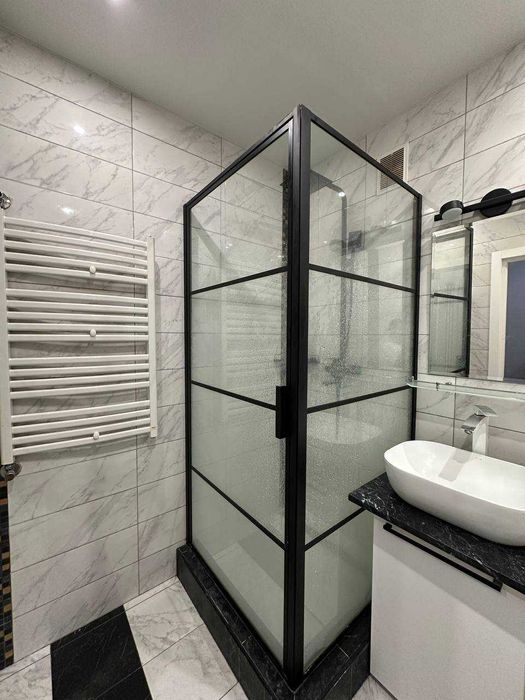 Світла квартира з гардеробною, технікою та ремонтом! OS