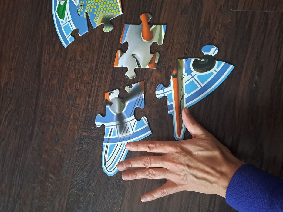 PUZZLE trefl PLANES samoloty DISNEY duże puzzle ŚWIECĄCE