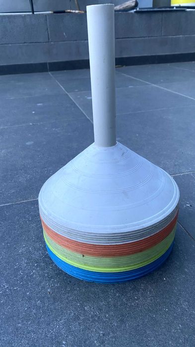 Diverso material de treino (usado para treino de guarda-redes)