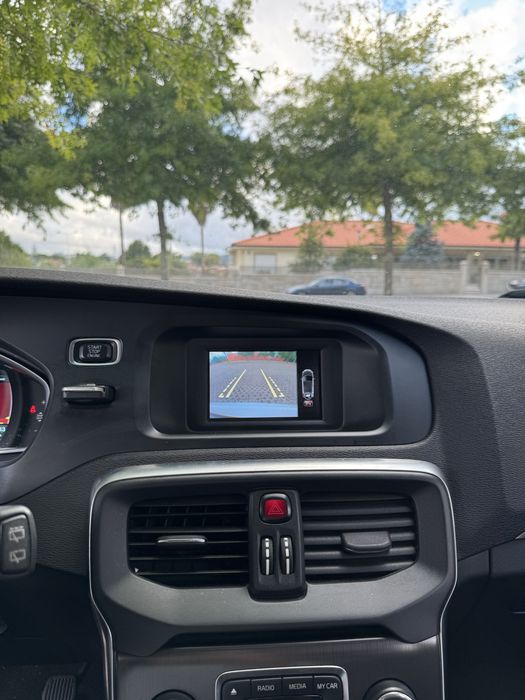 Volvo V40 economico e seguro (5.1L/100km)