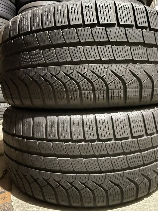 245/40 R18 Pirelli P Zero Winter / Great Britain / 2шт.