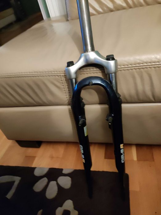 Używany w bdb stanie Amorek SR SUNTOUR CR-8R pod V-brake koło 28 cali