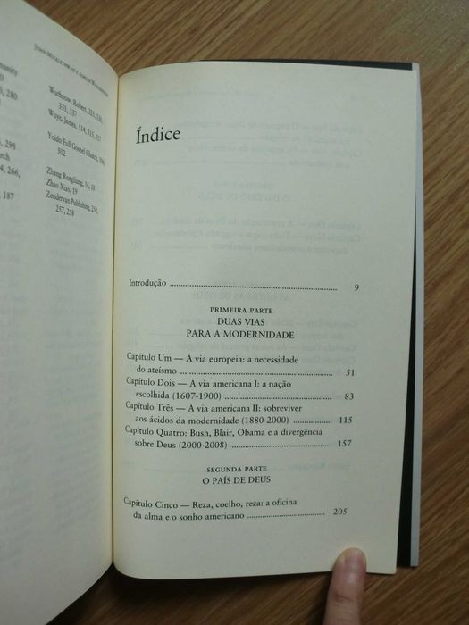 O Regresso de Deus 
de John Micklethwait e Adrian Wooldridge