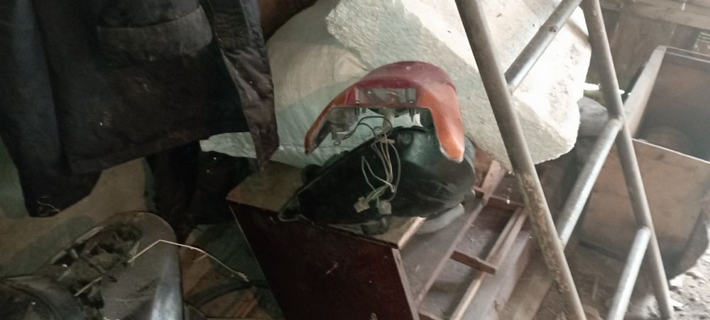 Продам 2 скудери по ціні 1 Хонда діо аф34 і сузуці лец 2