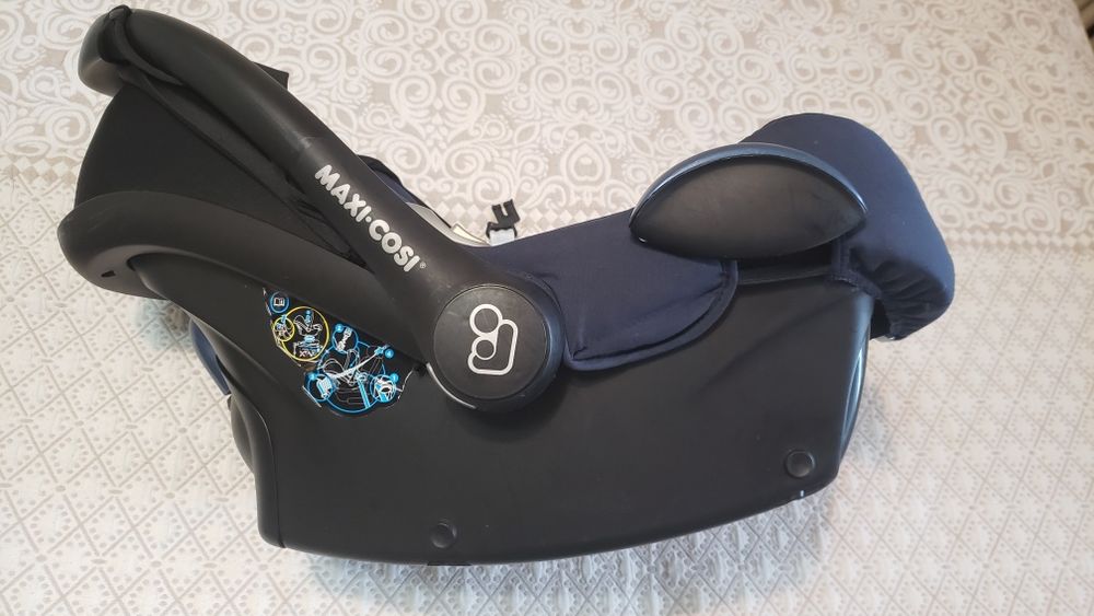 Автокрісло Maxi-Cosi family fix