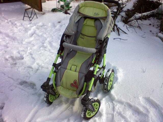 Коляска.          .