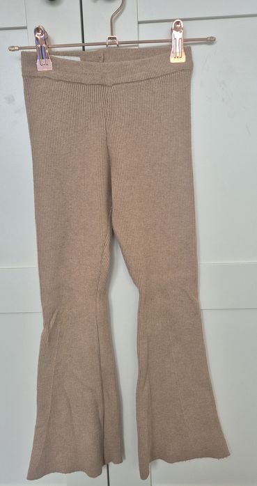 Zara grube legginsy dzwony prążkowane 122 7 lat