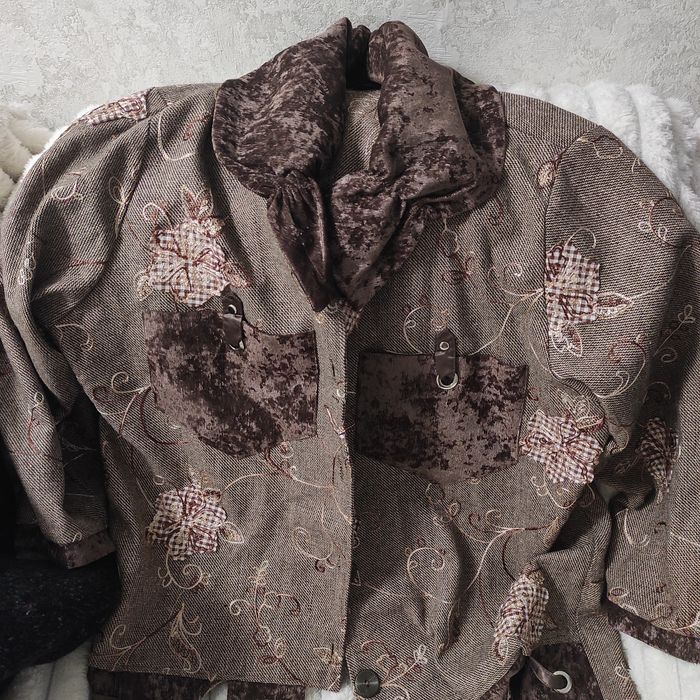 Безкоштовно речі для жіночки