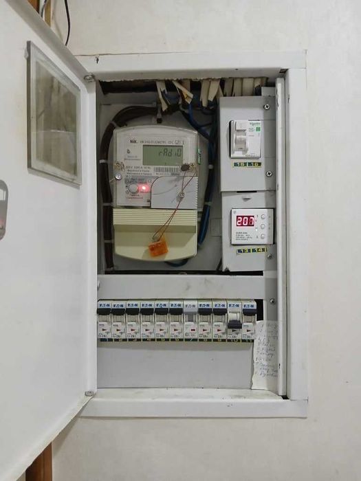 Продам 2 кімнатну кв ЖМ Західний з ремонтом 3 поверх, цегляний будинок