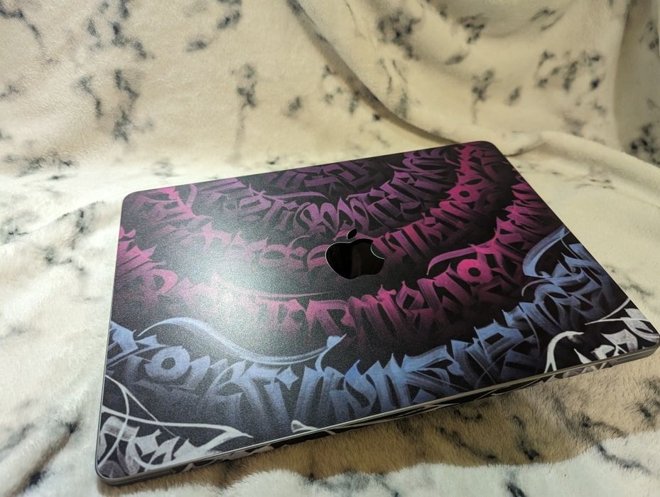 MacBook Air M2 8/512